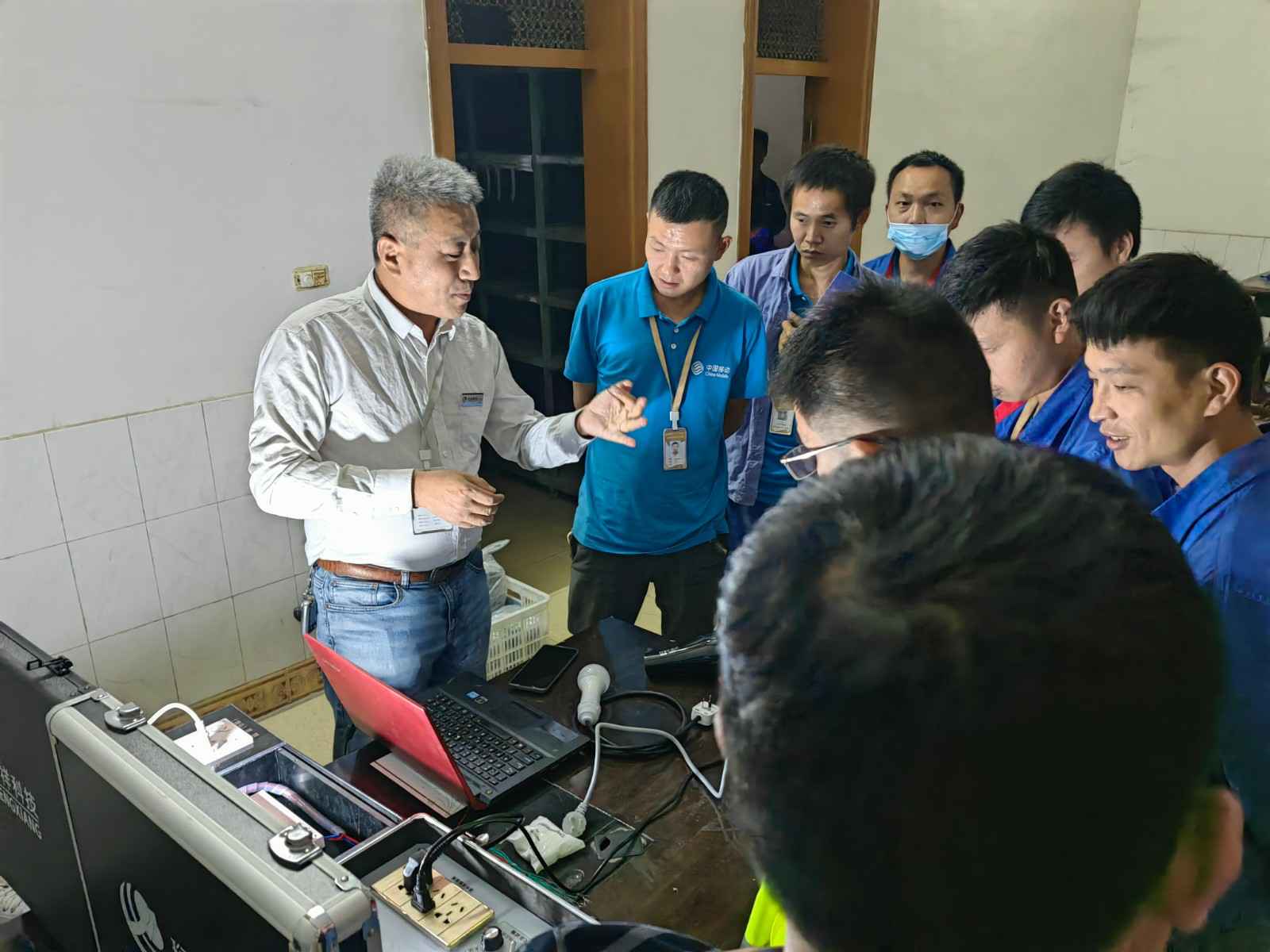 上海俊霖影视制作有限公司为中移铁通有限公司安全用电培训